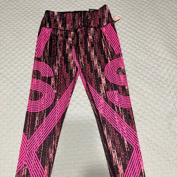 Victoria’s Secret leggings - Picture 1 of 4